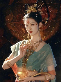 灯火阑珊