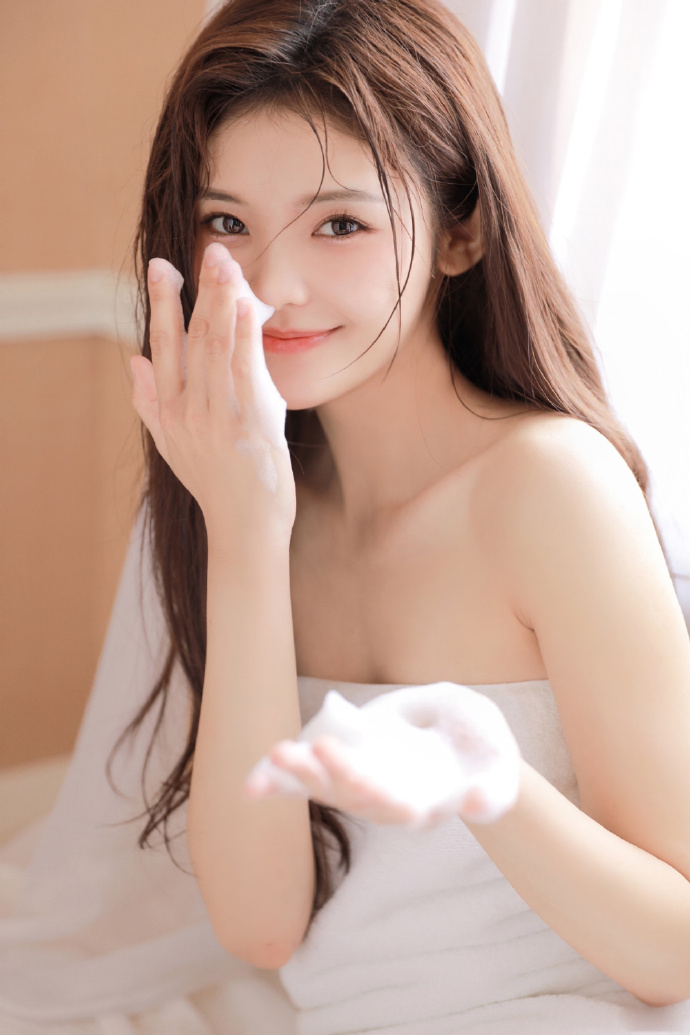 她的剧本超难翻